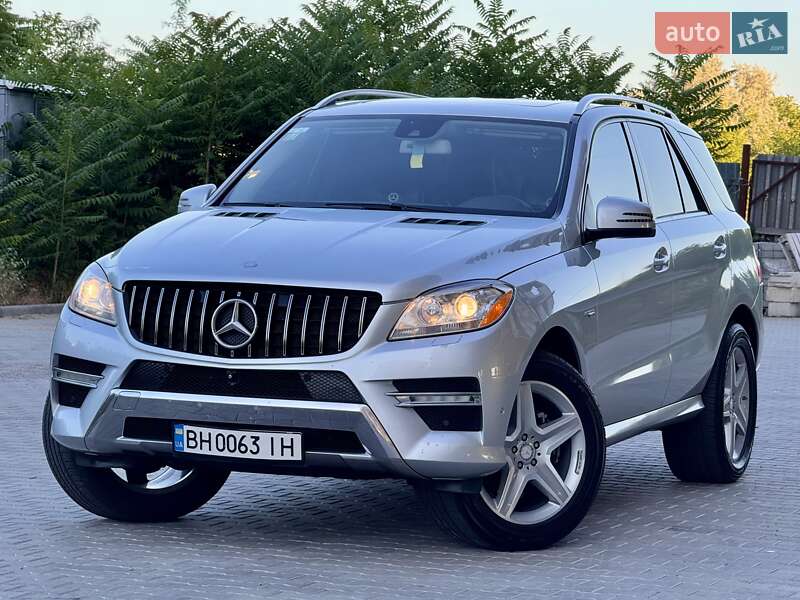 Mercedes-benz M-class (2015)