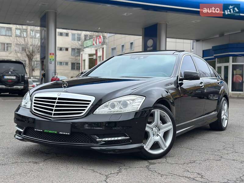 Mercedes-benz S-class (2010)