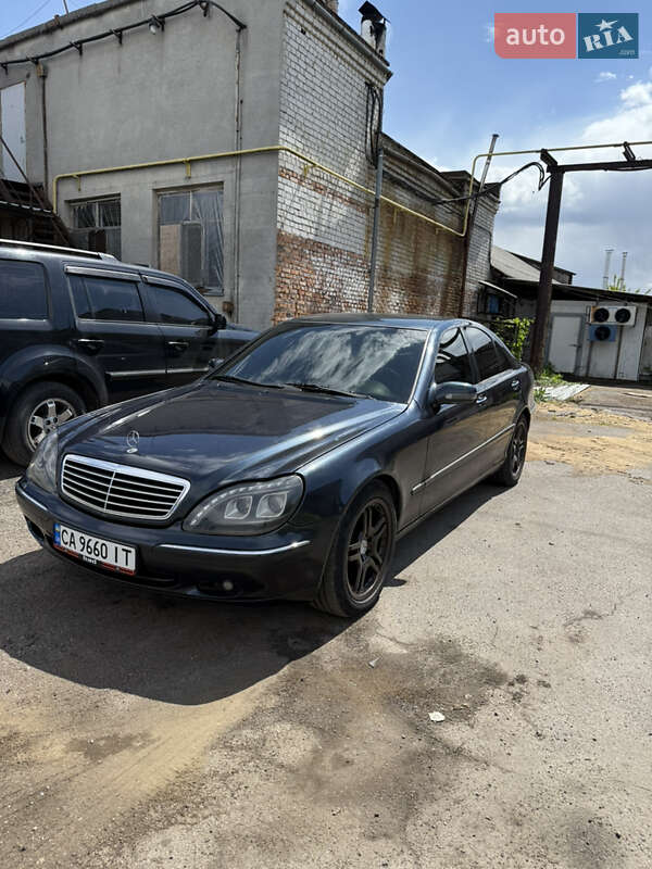 Mercedes-benz S-class (1999)