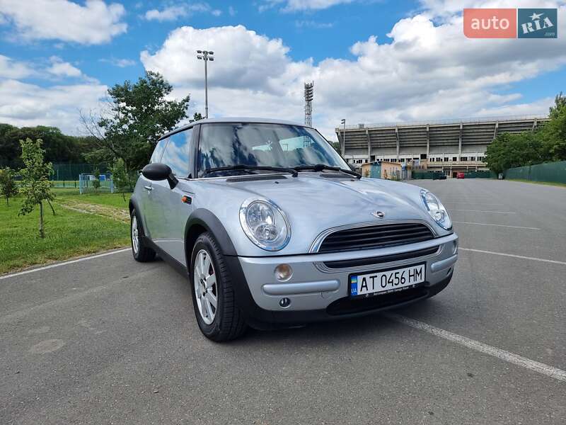 Mini Clubman (2004)