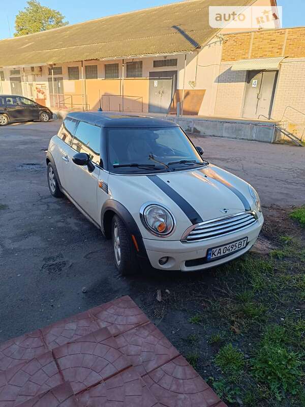 Mini Cooper (2009)