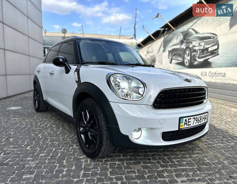 Mini Cooper (2012)