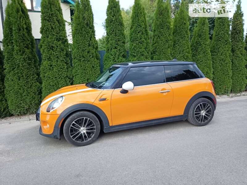 Mini Cooper (2014)