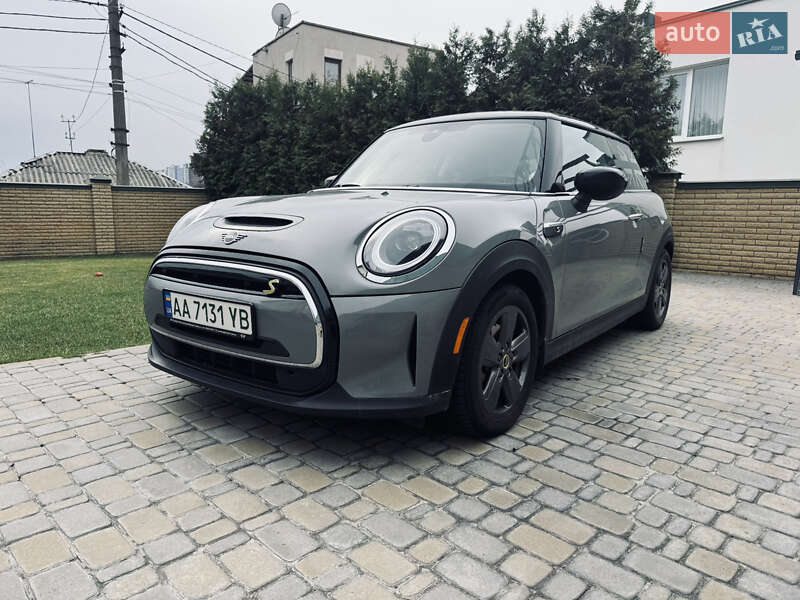 Mini Electric (2022)