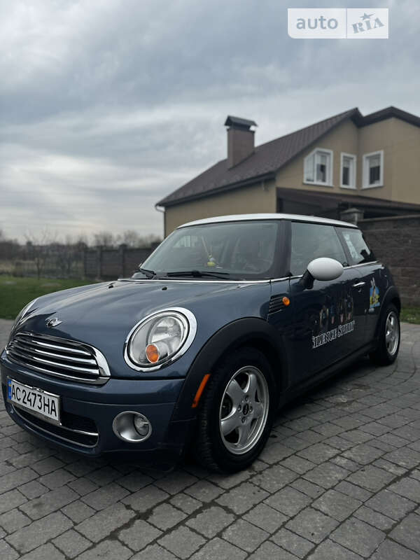 Mini Hatch (2009)
