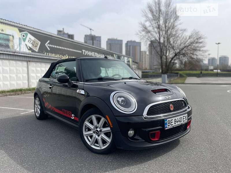 Mini Cooper (2011)