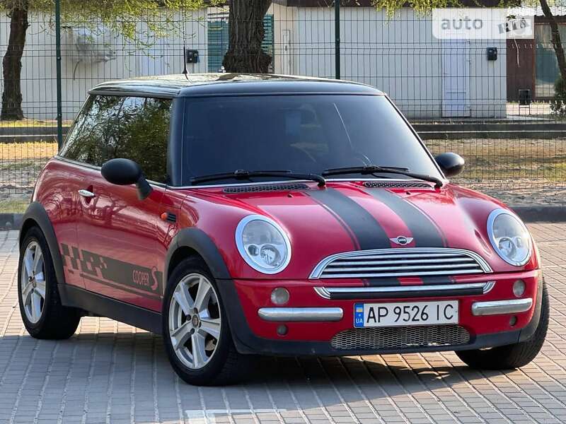 Mini Hatch (2002)