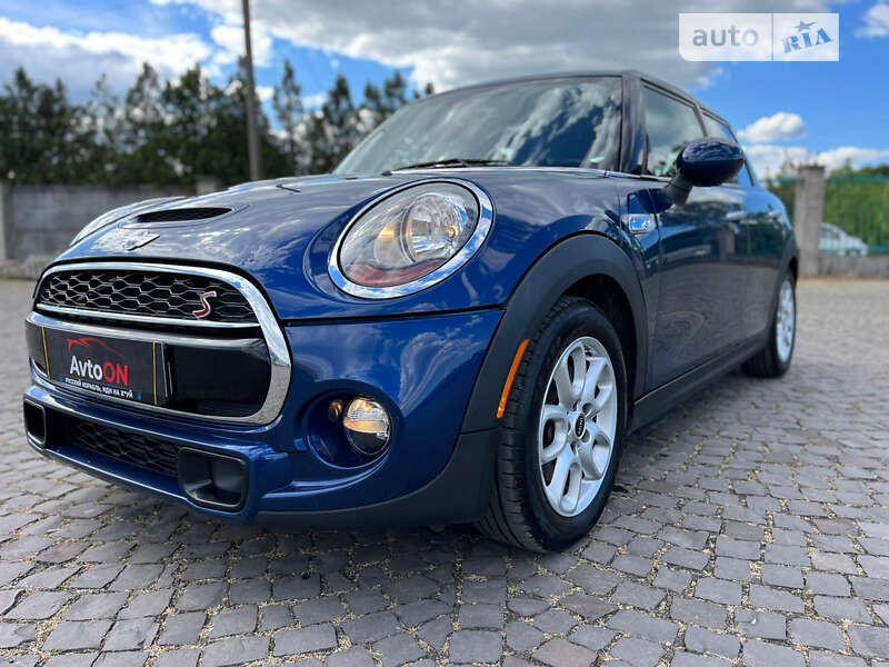 Mini Hatch (2015)
