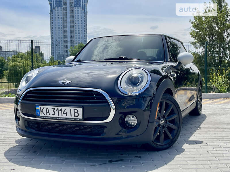 Mini Cooper (2016)