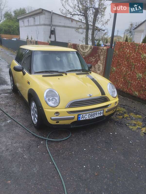 Mini One (2002)