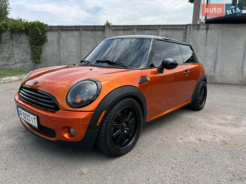 Mini Hatch (2009)
