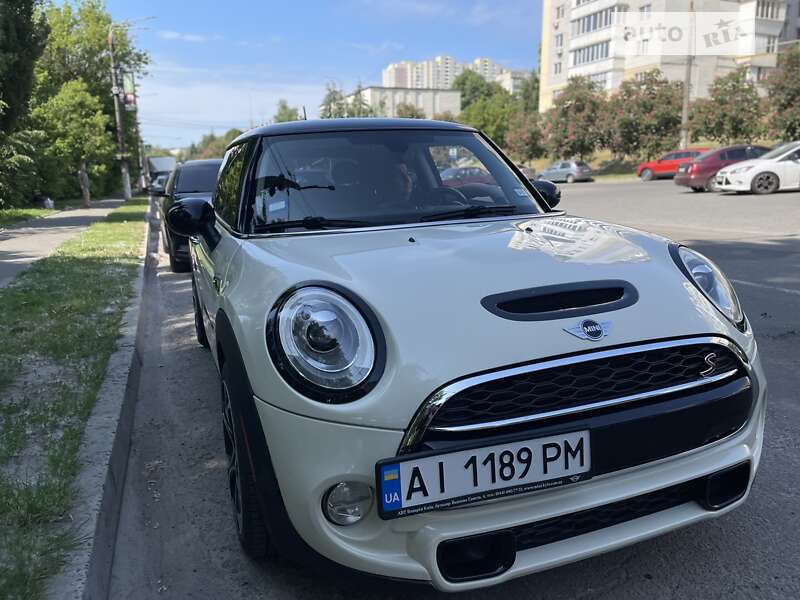 Mini Cooper (2014)