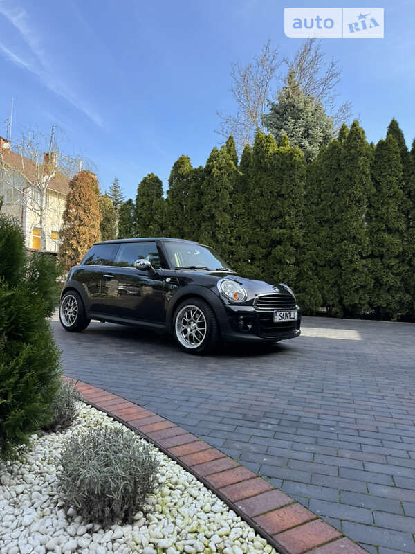 Mini One (2010)