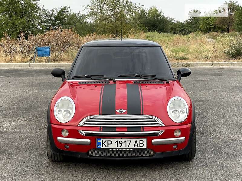 Mini Hatch (2002)
