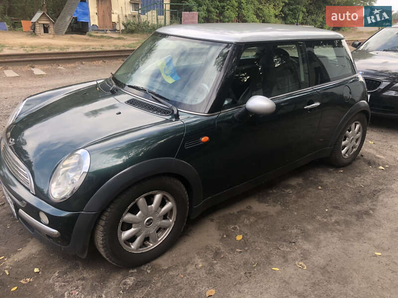 Mini Hatch (2002)