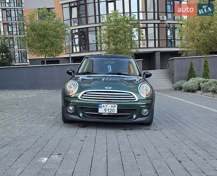 Mini Hatch (2012)