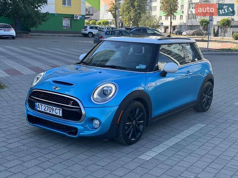 Mini Cooper (2017)