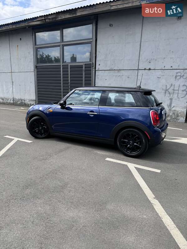 Mini Cooper (2014)