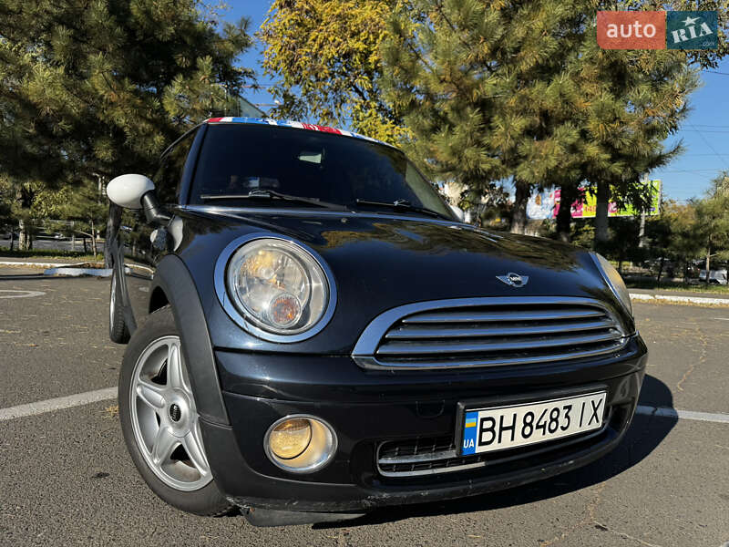 Mini Hatch (2007)