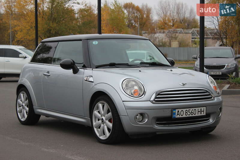 Mini Cooper (2007)