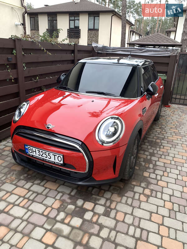Mini Cooper (2022)