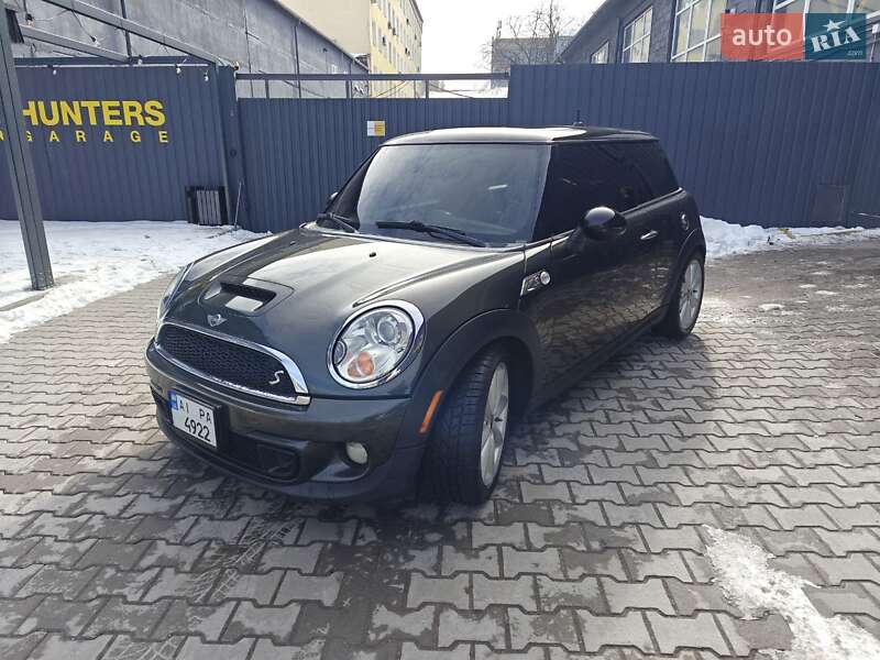 Mini Hatch (2010)