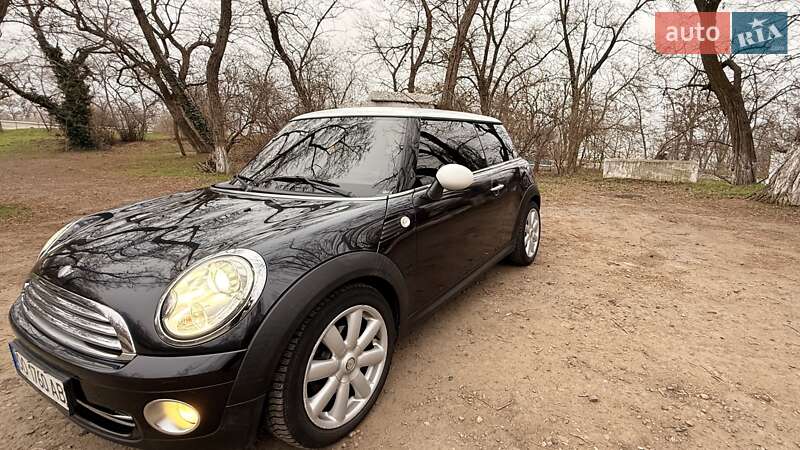 Mini Hatch (2007)