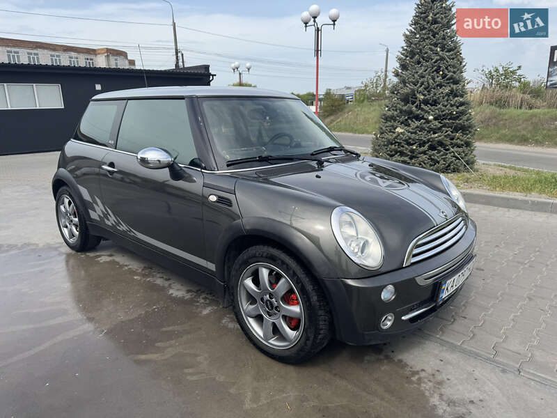 Mini Hatch (2006)