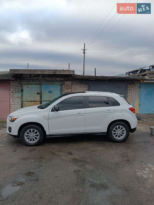 Mitsubishi Asx (2015)