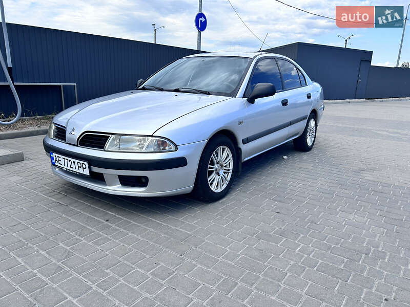 Mitsubishi Carisma (2001)
