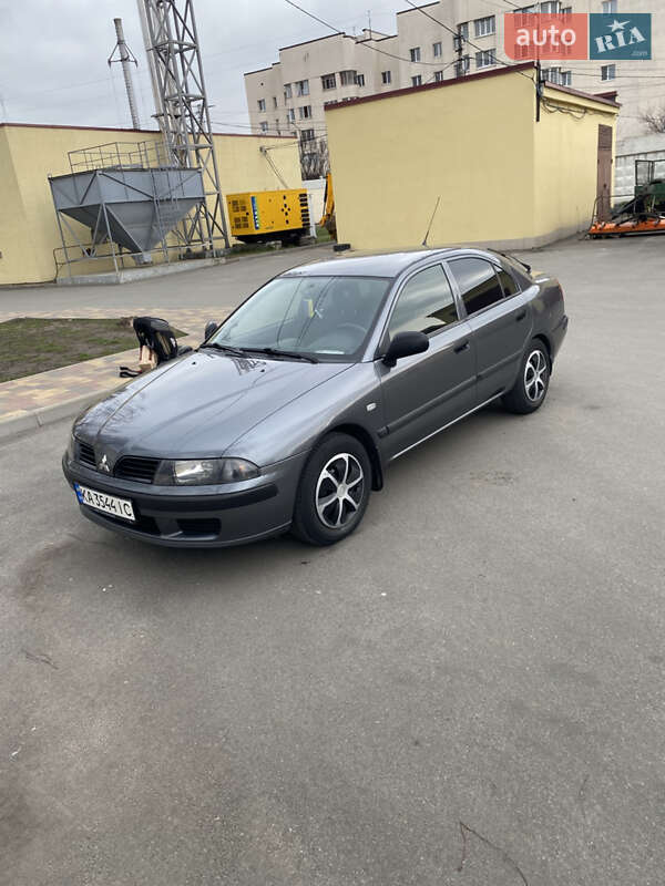 Mitsubishi Carisma (2003)