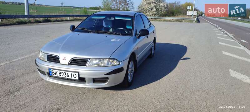 Mitsubishi Carisma (2001)