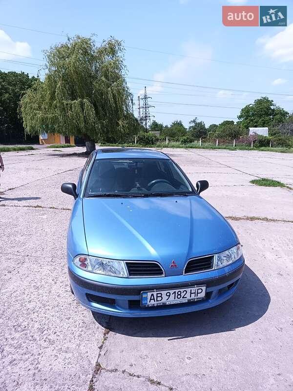 Mitsubishi Carisma (2000)