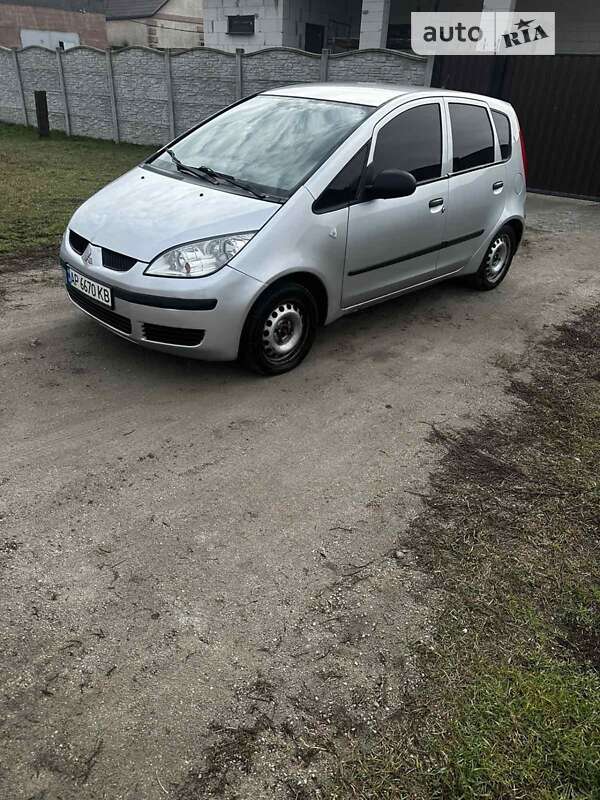 Mitsubishi Colt (2005)