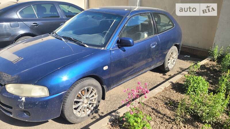 Mitsubishi Colt (2003)