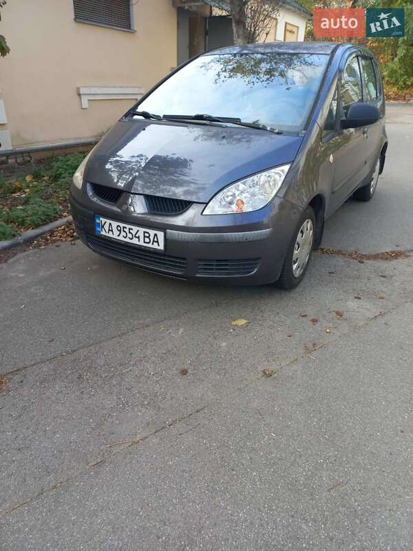 Mitsubishi Colt (2005)