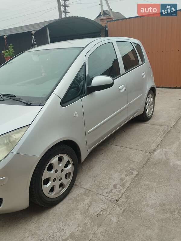 Mitsubishi Colt (2006)