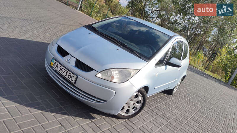 Mitsubishi Colt (2006)