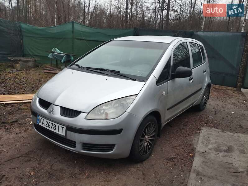 Mitsubishi Colt (2005)