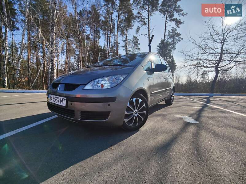 Mitsubishi Colt (2008)