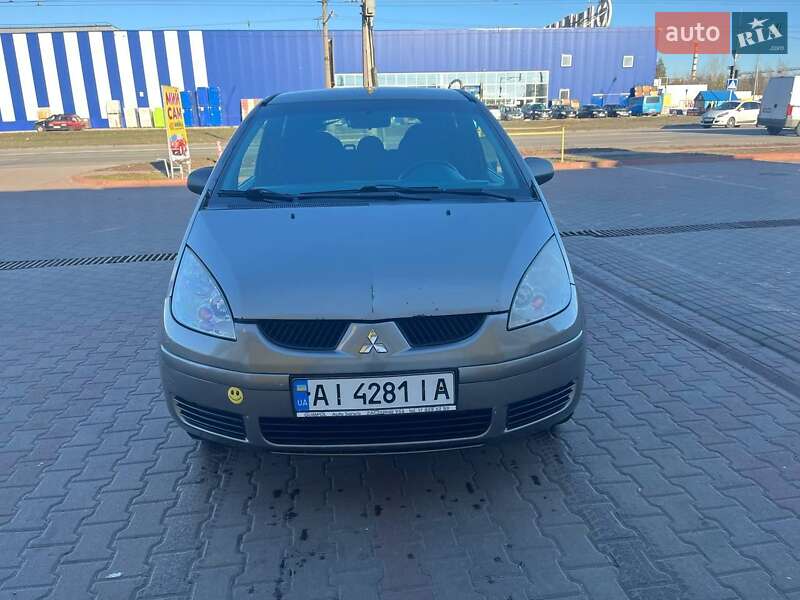 Mitsubishi Colt (2008)