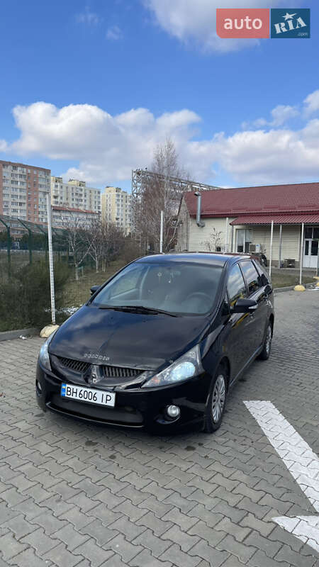Mitsubishi Grandis (2007)