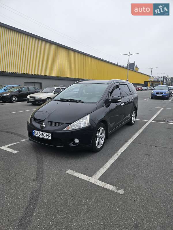 Mitsubishi Grandis (2008)