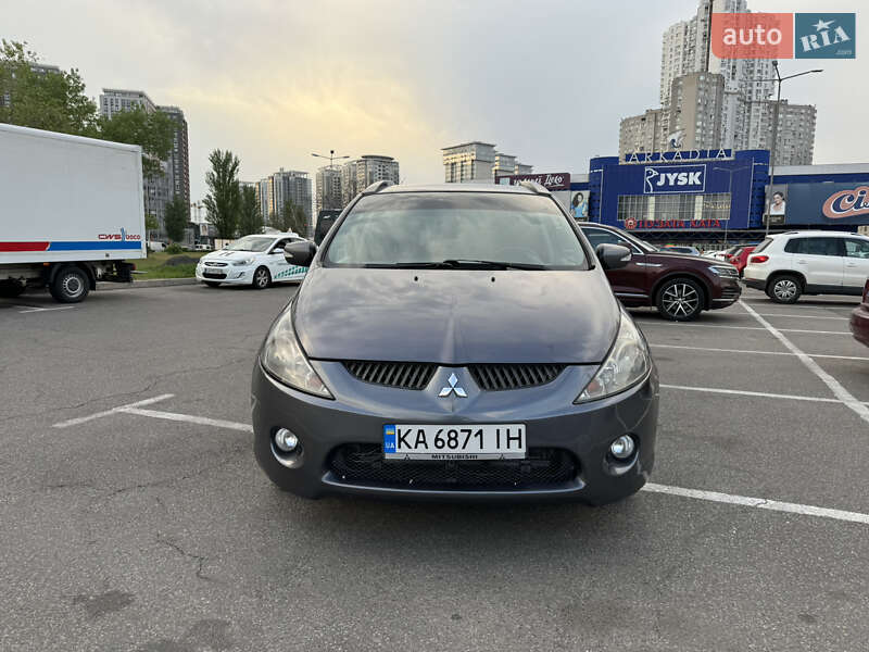Mitsubishi Grandis (2008)