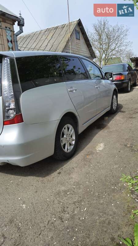 Mitsubishi Grandis (2006)