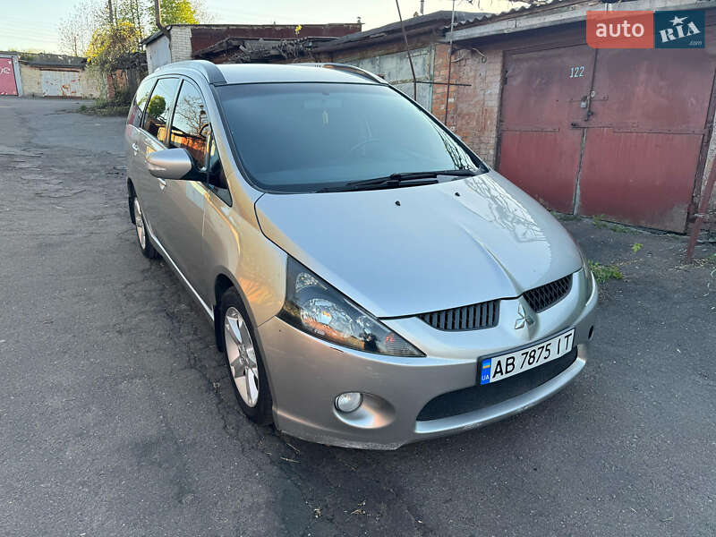 Mitsubishi Grandis (2007)