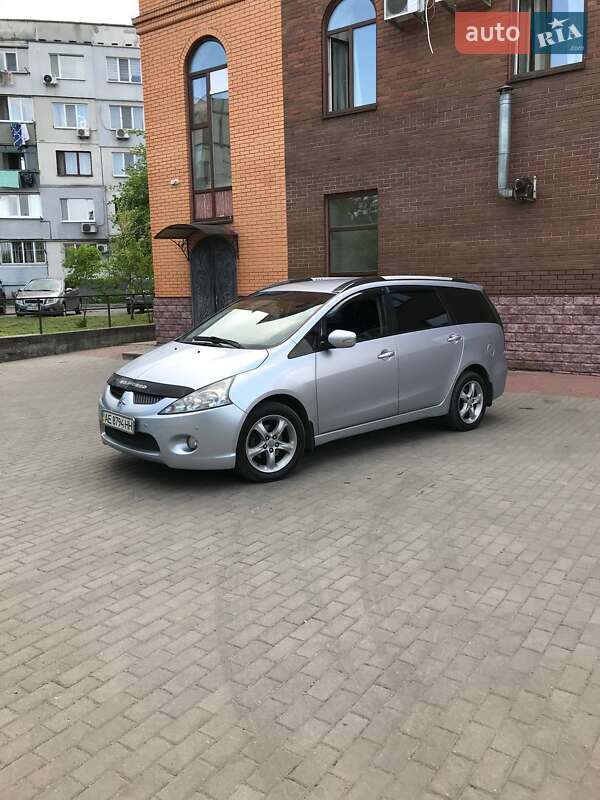 Mitsubishi Grandis (2008)