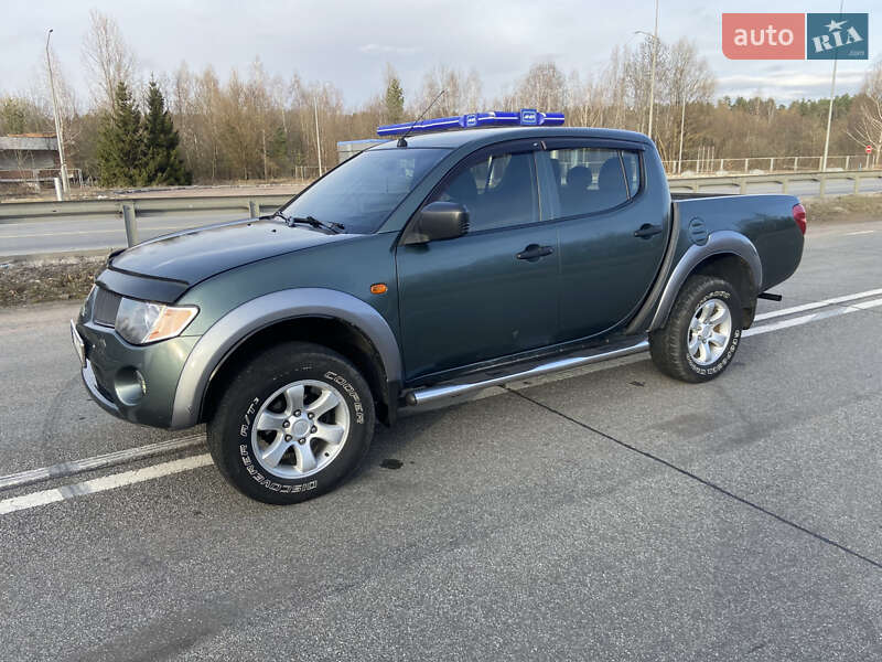 Mitsubishi L 200 (2009)