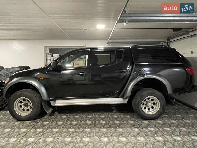 Mitsubishi L 200 (2008)