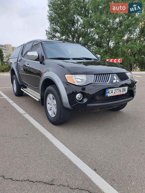 Mitsubishi L 200 (2008)